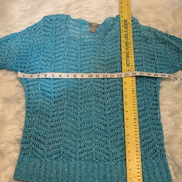 Chico’s size 1 pullover knit top. - Picture 5 of 5
